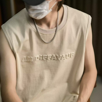 Ανδρικό αμάνικο T‑shirt από μοντέρνα μάρκα, καλοκαίρι 2026, νέο στυλ, χαλαρή γραμμή, ευρείς ώμοι, αθλητικό γιλέκο