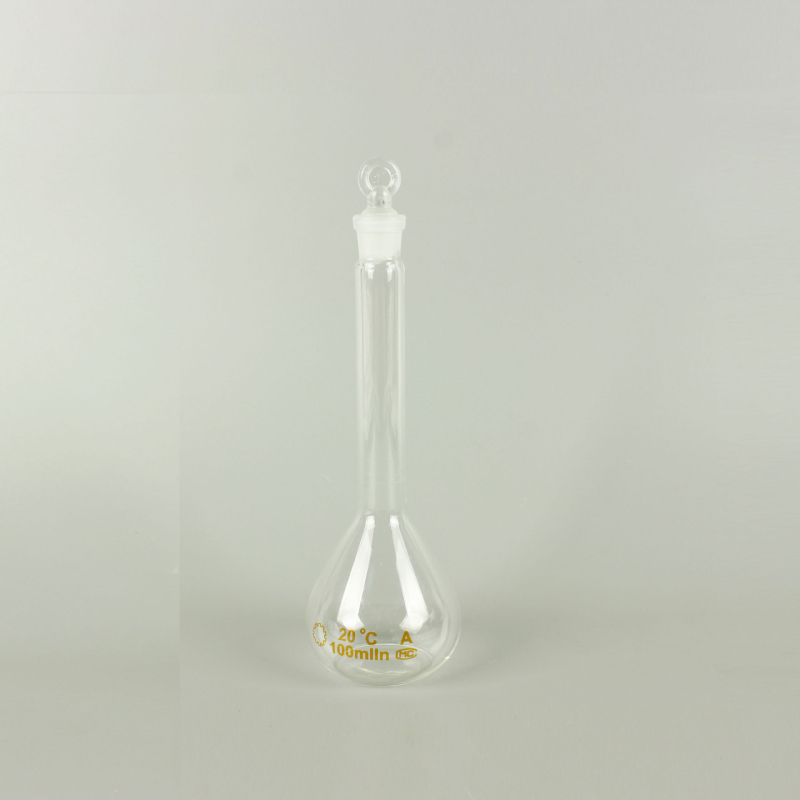 Flacon volumetric din sticlă de 100 ml pentru laborator