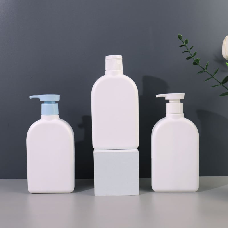 Recipient PE 300 ml pentru lichid de îngrijire intimă, cu pompă
