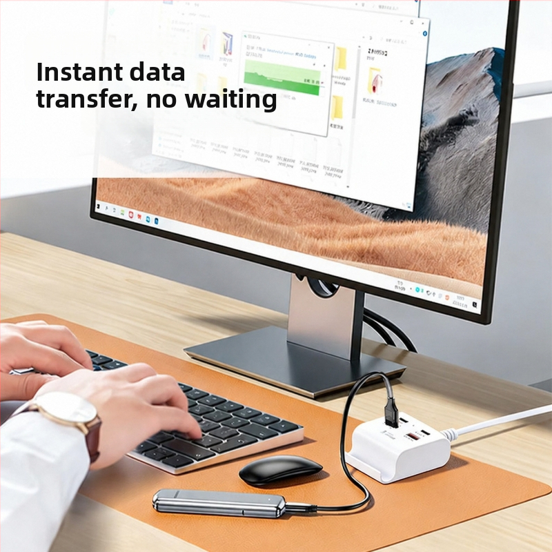 Nová dokovacia stanica USB-C 4 v 1 s rozbočovačom a stojanom na telefón