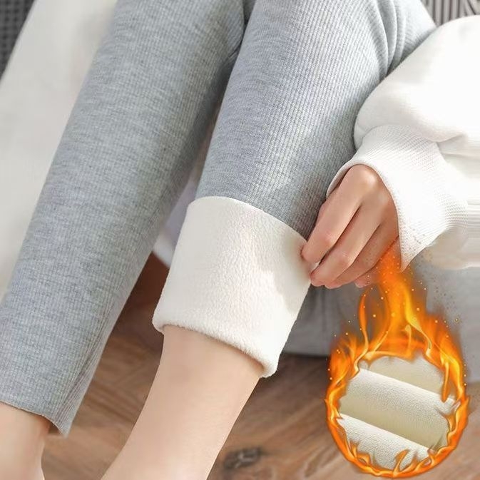 Női fleece-bevonatú leggings őszi-téli viseletre, meleg, karcsúsított fazon, hosszú, bolyhos fleece belső, mindennapi viselet.