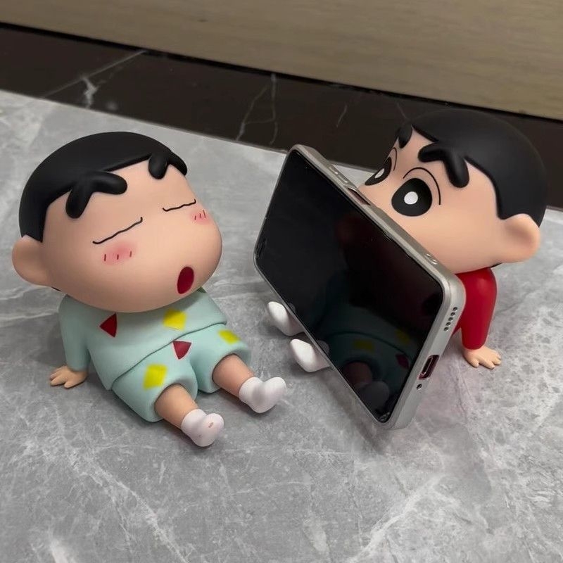 Crayon Shin-Chan telefonállvány – lazán álló asztali díszfigura
