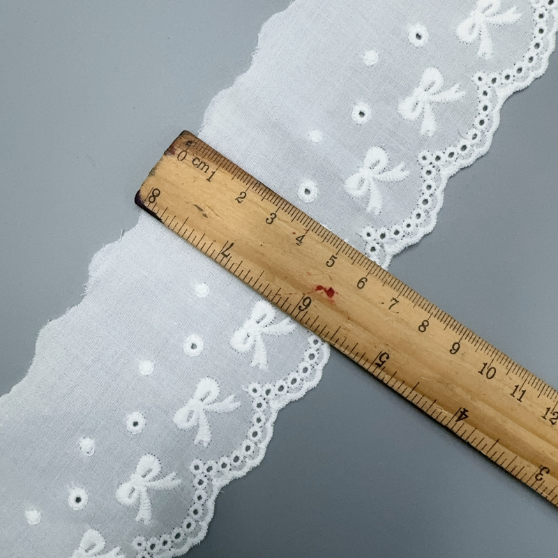 Készleten: pamutvászon, 6,5 cm-es masni, hímzett csipke szegély DIY zoknikhoz és otthoni pizsamyhoz