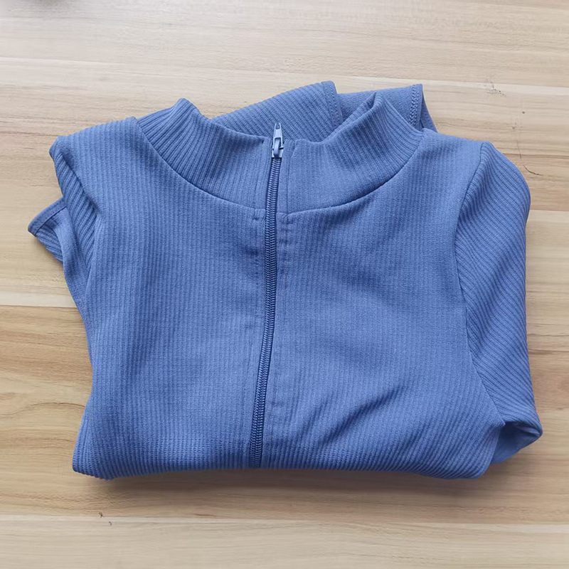 Nyári bordázott ribknit body nőknek – rövid ujjú, gumis cipzárral – alapréteg, külső ruházat