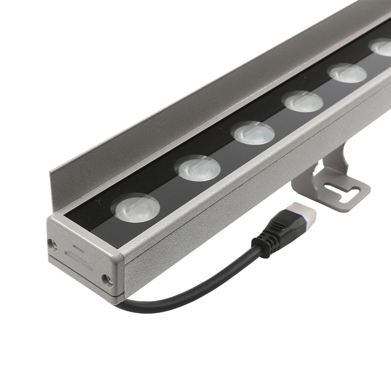 Kültéri vízálló falmosó lámpa, ultra-erős, anti‑sugárzás, homlokzati világítás, 30° fénycsóva, IP65, méretek 40×26×1000 mm