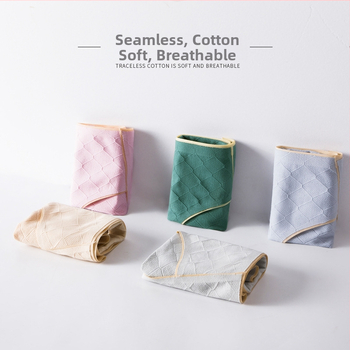 Női pamut seamless jacquard alsó, középmagas derekú, lélegző és kényelmes.