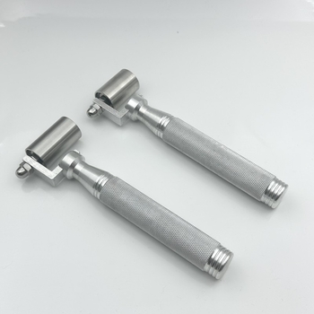 Rozsdamentes acél tapétagörgő csapággyal, 4 cm