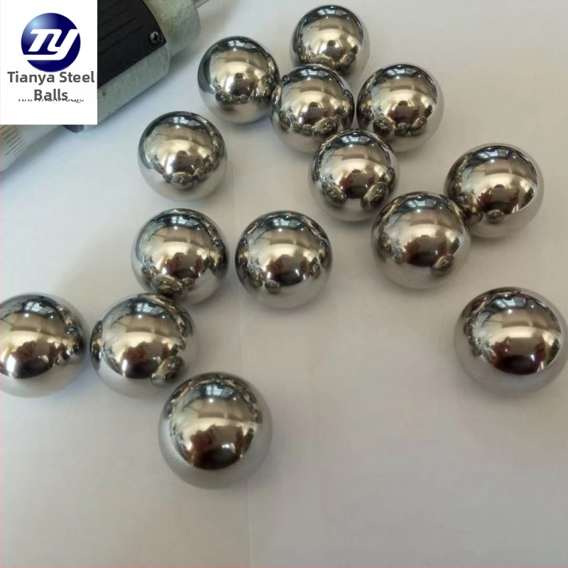 Acélgolyók 7 mm, 8 mm, 8,5 mm és 9 mm, 5 kg-os csomag parittyához és kültéri használatra