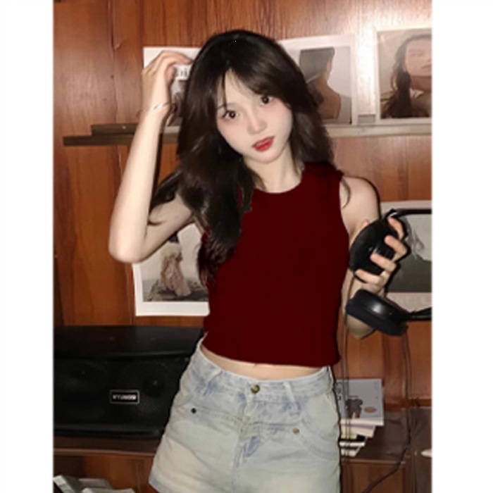 Női karcsú szabású rövid ujjatlan crop-top, 92% pamut, 8% elasztán, nyár, 3D mintázat