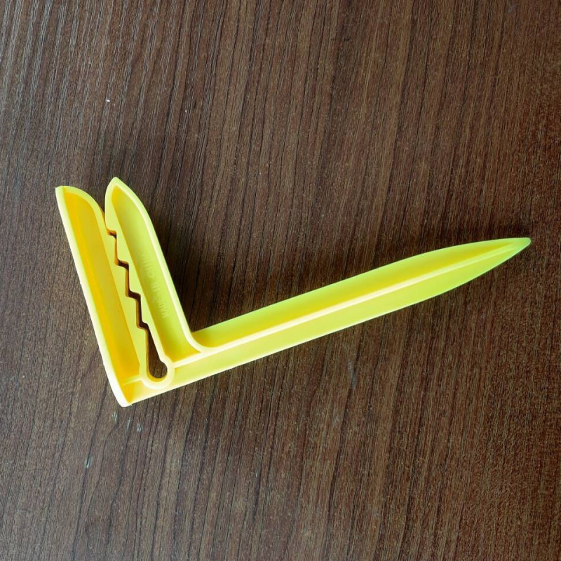 Clip de prosop de plajă cu logo — clip din plastic pentru prosoape de plajă, camping și cort