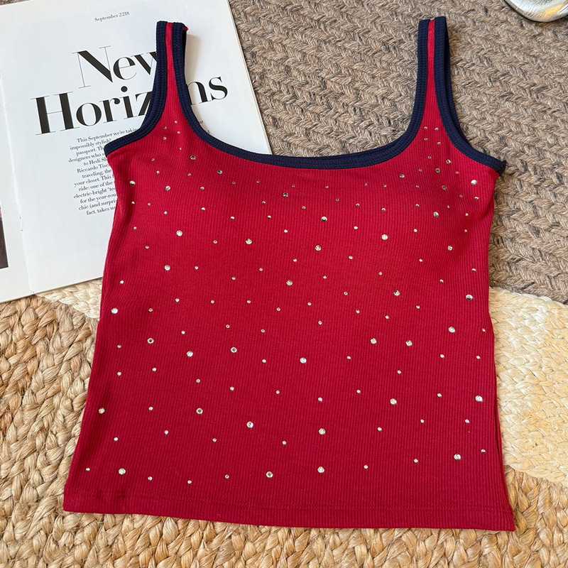 Top din viscose cu strasuri, bretele, cu sutien integrat, croi slim, fără mâneci, poate fi purtat ca top exterior