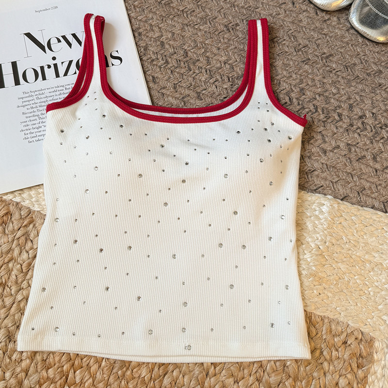 Top din viscose cu strasuri, bretele, cu sutien integrat, croi slim, fără mâneci, poate fi purtat ca top exterior