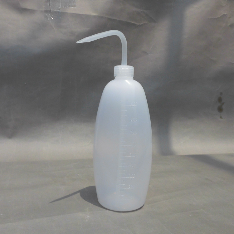 Sticlă de spălat LDPE cu gură curbată, 500 ml, sticlă de laborator sigură și economică pentru udare, curățare și pulverizare de alcool