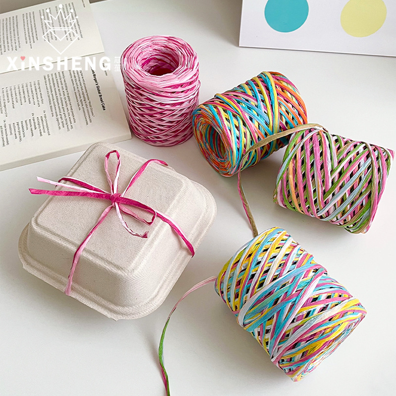 Panglică colorată de raffia pentru împachetarea cadourilor – panglică florală lucrată manual, în nuanțe curcubeu
