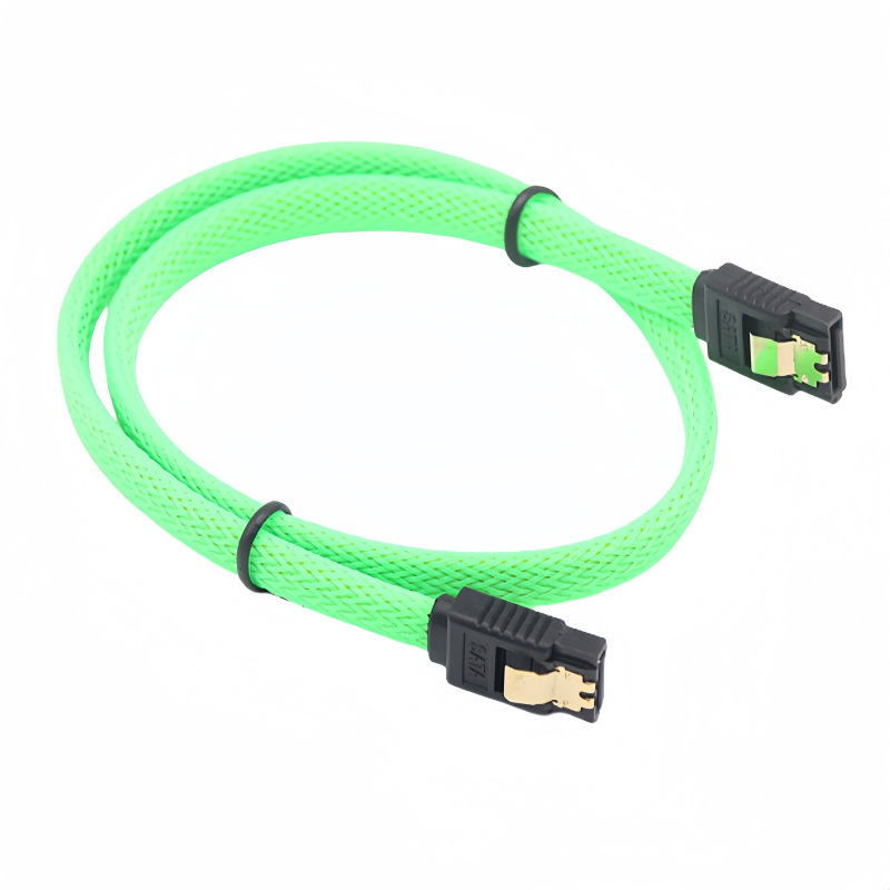 SATA 3.0 кабел за данни с плетена външна обвивка, 90° ъглов конектор, високоскоростна свързаност към SSD