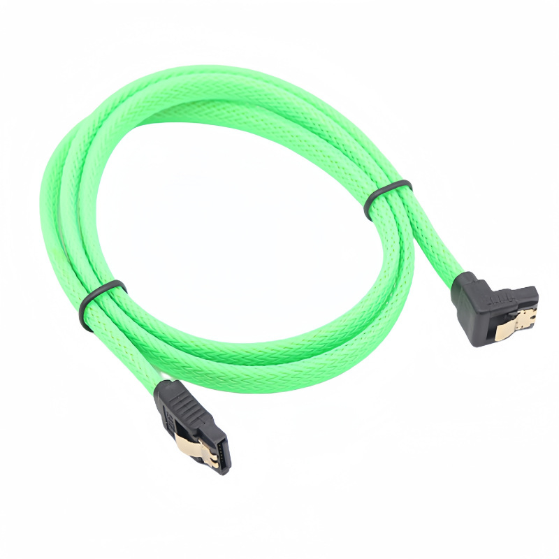 SATA 3.0 кабел за данни с плетена външна обвивка, 90° ъглов конектор, високоскоростна свързаност към SSD