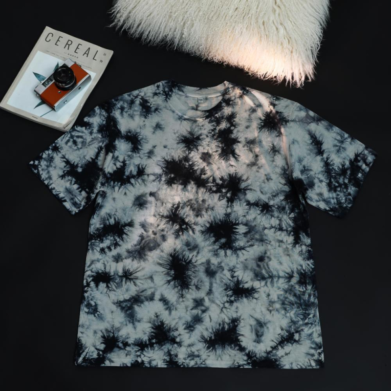 230 g тежък памучен T‑шърт с tie-dye, винтидж стил, oversized, drop-shoulder, къс ръкав, кръгло деколте