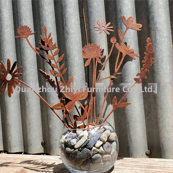 Flori de fier ruginite pentru grădină – ornament cu flori artificiale