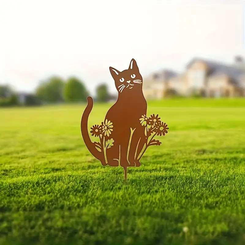 Stâlp metalic pentru grădină cu pisică – decor exterior pentru straturi cu flori