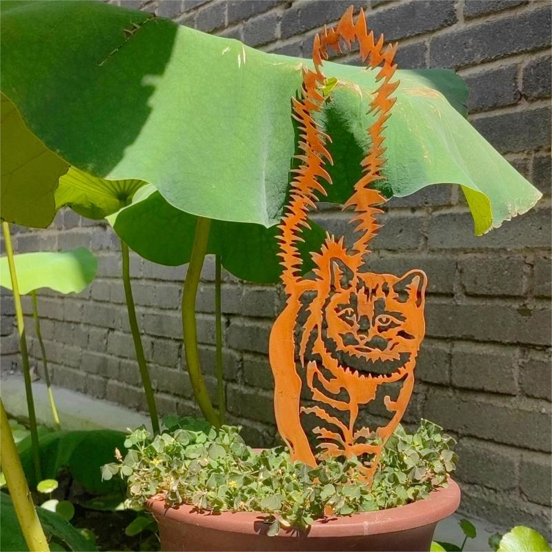 Siluetă de pisică persană cu coadă pufoasă, ornament metalic pentru grădină, decor vintage