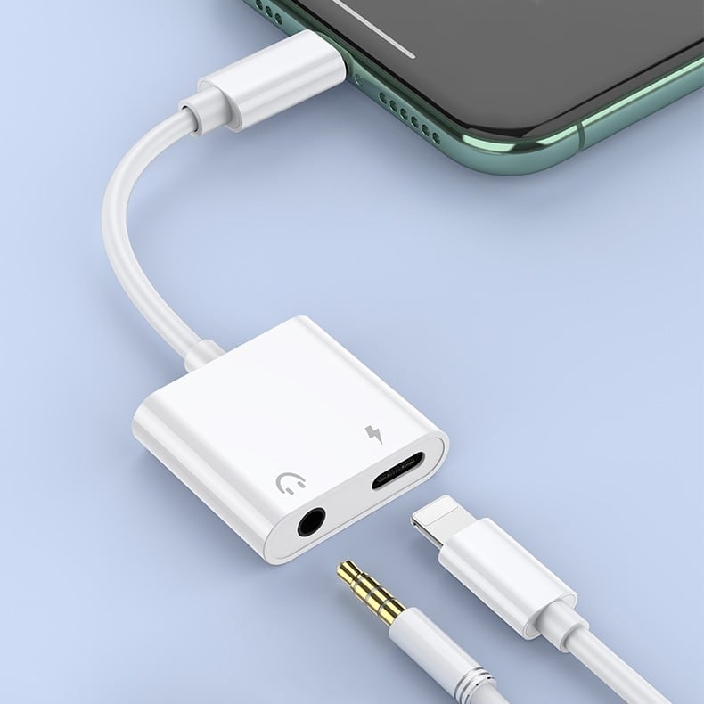 Adaptor audio 3.5mm la Lightning – 2 în 1 pentru dispozitive Apple