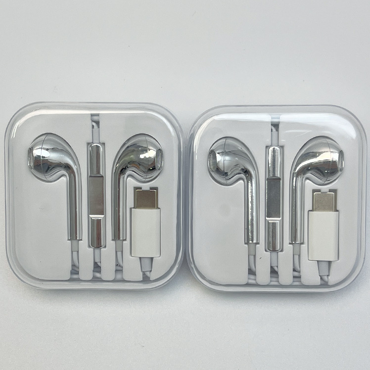 Căști in-ear cu finisaj electroplacat lucios, cablu, conector Type-C