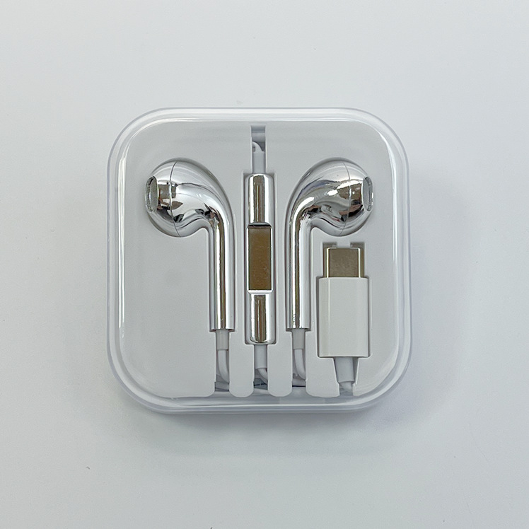 Căști in-ear cu finisaj electroplacat lucios, cablu, conector Type-C