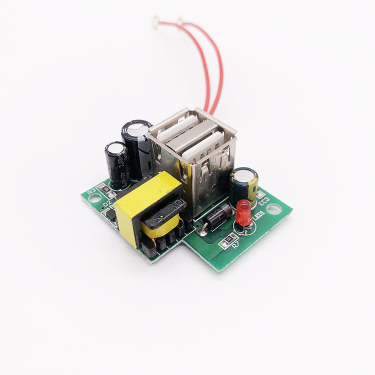Circuit de încărcare USB pentru prize de perete