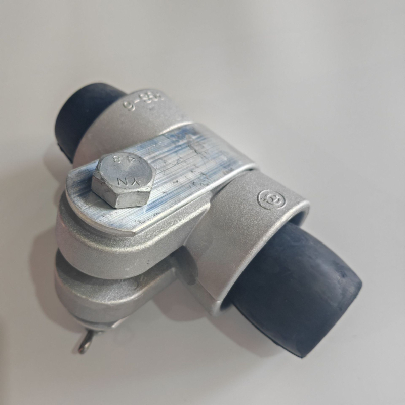 Clema de suspensie pre-torsionată pentru cablu optic ADSS, accesorii de suspensie duble ne-standard pentru turnuri