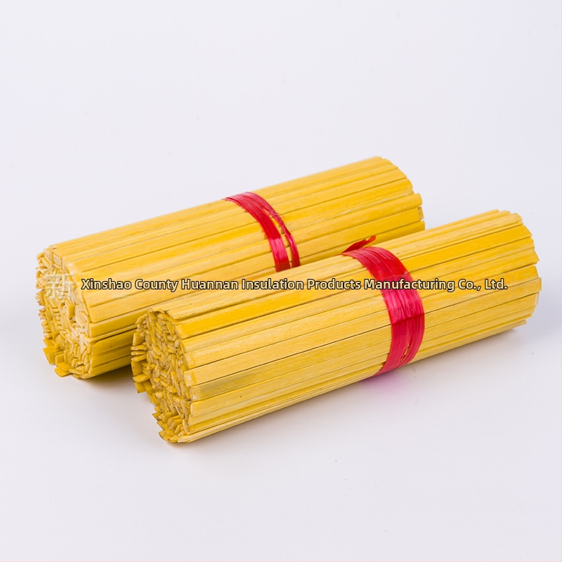Material izolant pentru motor și inserții de canelă izolante