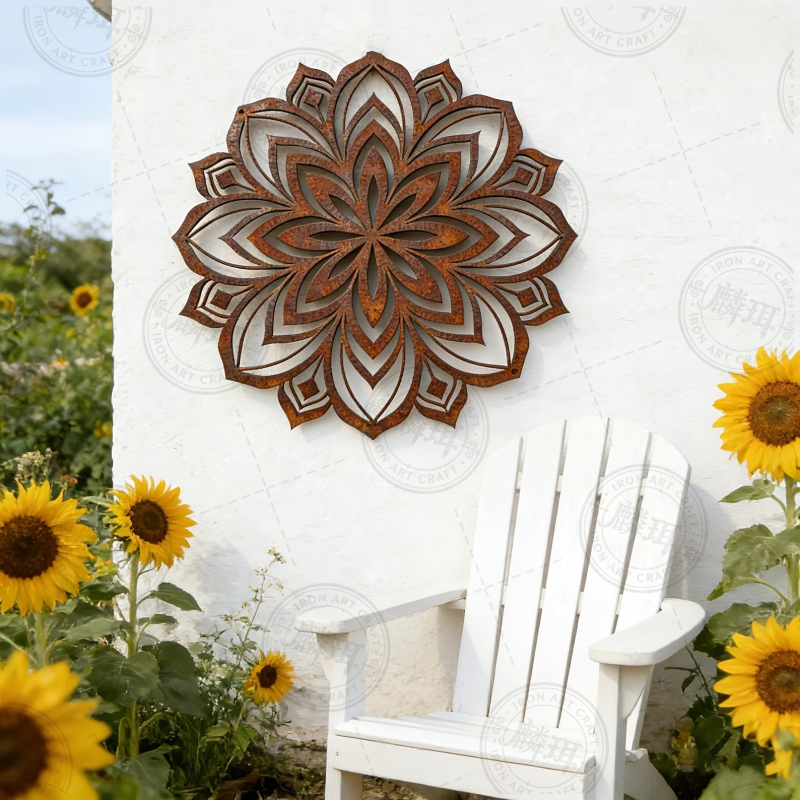 Artă de perete din fier – mandala geometrică, decor din metal ruginit pentru exterior, grădină și gard