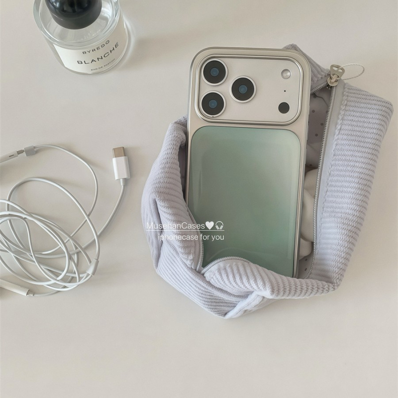 Husă epoxidică minimalistă, cu gradient verde matcha, inspirată de stilul INS coreean, pentru iPhone 16/17 Pro Max