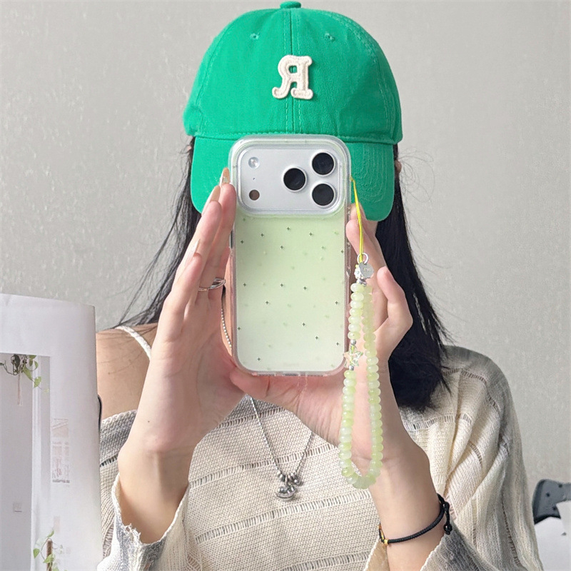 Husă de telefon cu gradient minimalist în verde matcha, cu design în formă de stea, pentru iPhone 17, 16 Pro Max, 15 și 14 — senzație premium