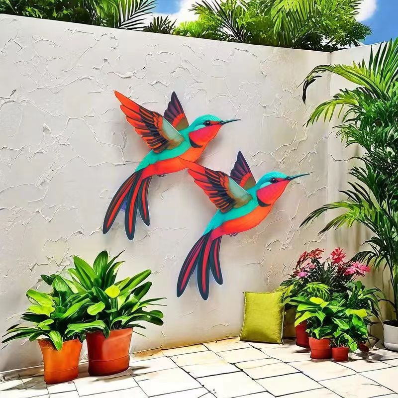 Colibri metalic colorat – decor de grădină, artă murală 3D pentru gard