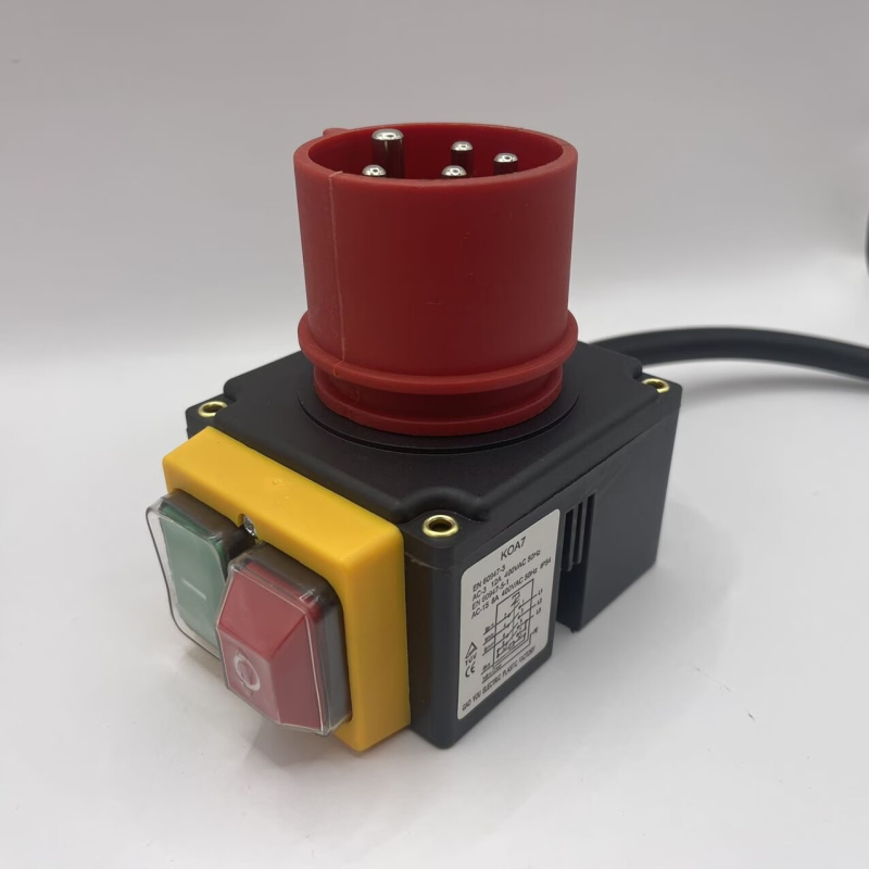 KOA7 buton de protecție la sub tensiune și suprasarcină pentru unelte de grădină și fierăstrău de masă, 400V, priză europeană industrială, întrerupător electromagnetic cu blocare