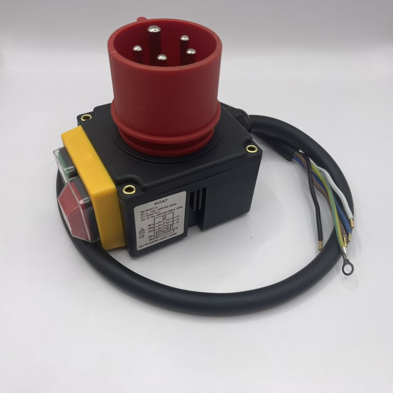 KOA7 buton de protecție la sub tensiune și suprasarcină pentru unelte de grădină și fierăstrău de masă, 400V, priză europeană industrială, întrerupător electromagnetic cu blocare