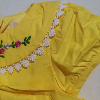 Rochie de fetiță brodată, dublu strat, din bumbac, culoare solidă, mâneci scurte, croială A-line, spălare enzimă, vară 2023