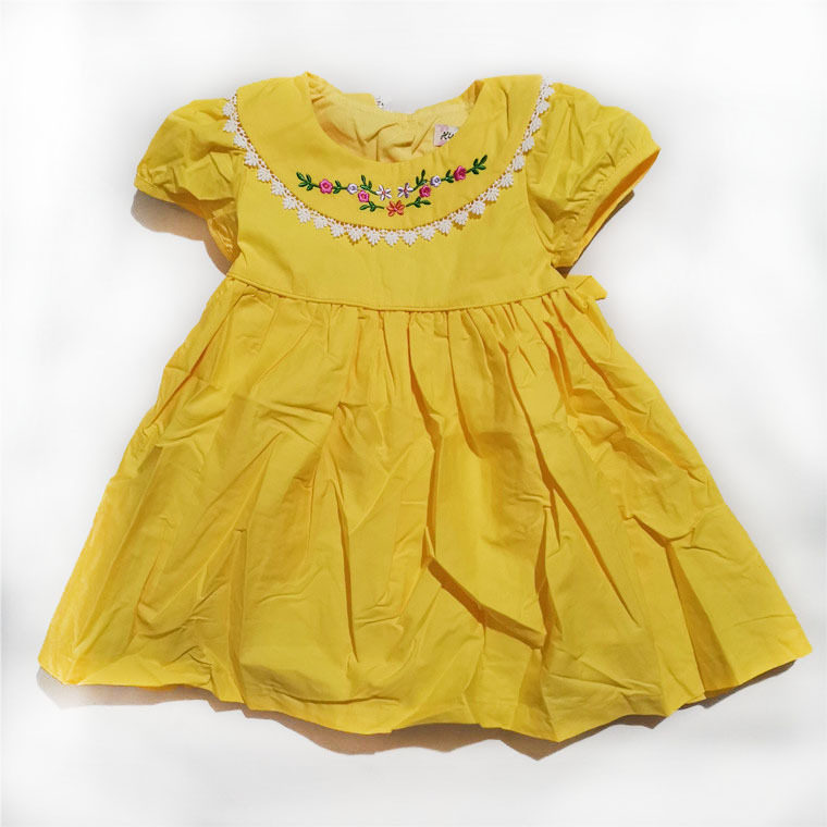 Rochie de fetiță brodată, dublu strat, din bumbac, culoare solidă, mâneci scurte, croială A-line, spălare enzimă, vară 2023