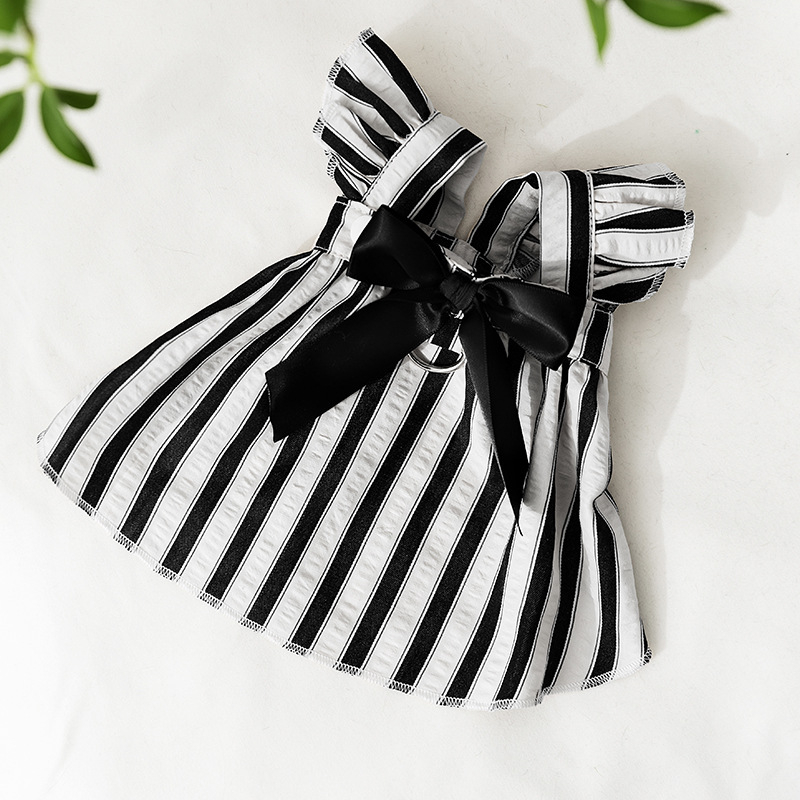Rochie pentru câini mici, cu dungi negre și albe, stil Hepburn, cu fundă și lesă, pentru Bichon Frisé