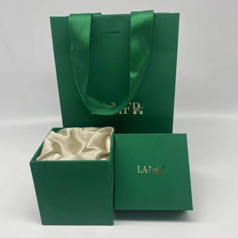 Cutie de ambalaj cosmetic pentru mască de buze, ruj și parfum