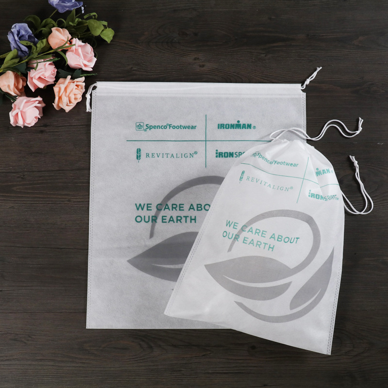Geantă de depozitare personalizabilă din material nețesut cu șnur pentru haine, pantofi și accesorii – protecție împotriva prafului, utilizare hotelieră