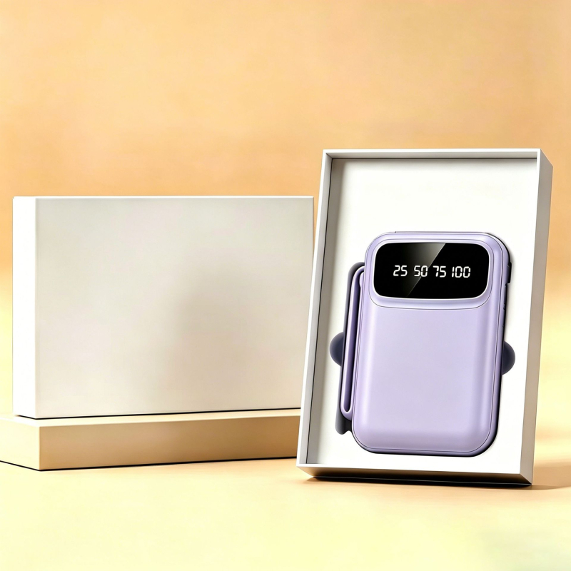 Cadou corporativ de lux într-o cutie premium, baterie externă încorporată cu cabluri 4-in-1 și logo personalizat