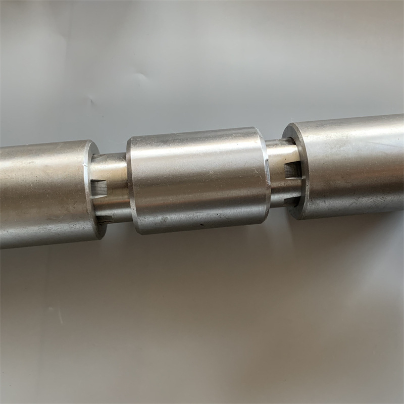 Arbori dințuiți pentru transmisii, arbori de motoare, arbori cu flanșă și componente și accesorii pentru transmisii mecanice