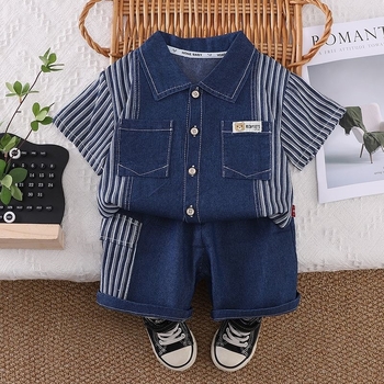 Set de vară pentru băieți, în două piese: cămașă denim cu mâneci scurte și pantaloni în dungi, 2026