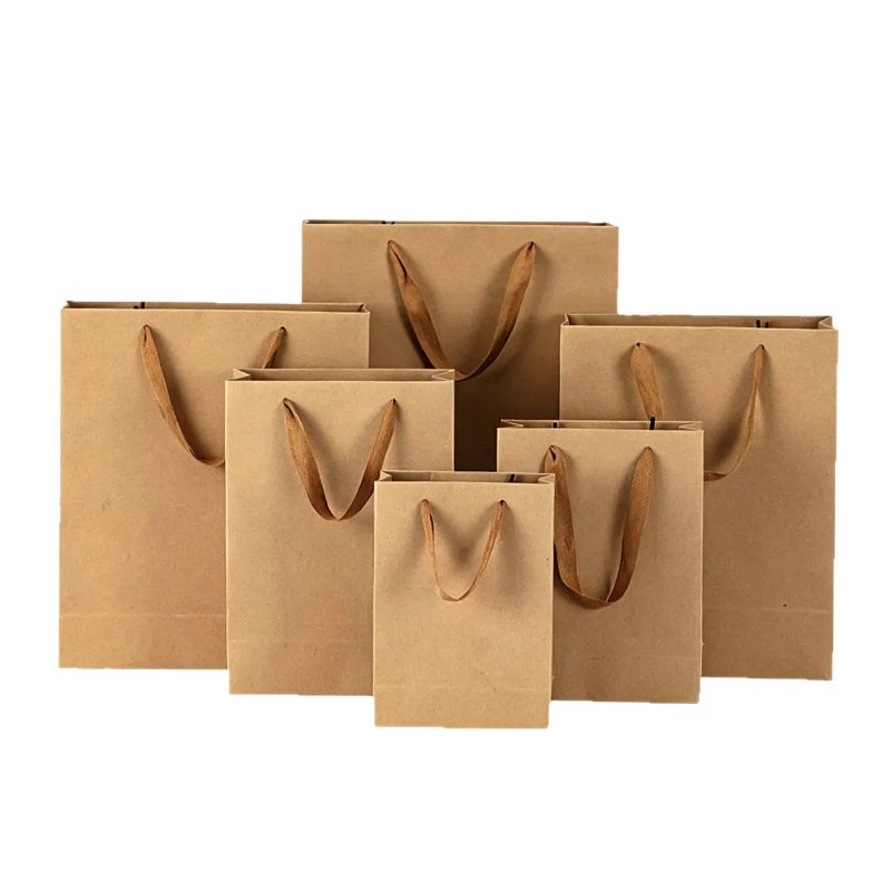 Sac de hârtie kraft personalizat pentru cadouri: parfum, ceai și căni — ambalaj de lux cu imprimare a logo-ului