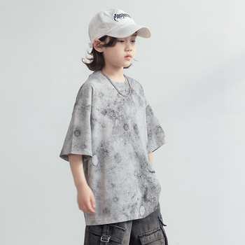 Tricou scurt pentru băieți din bumbac, vară 2026, nou stil, guler rotund, imprimeu cu personaje de desene animate