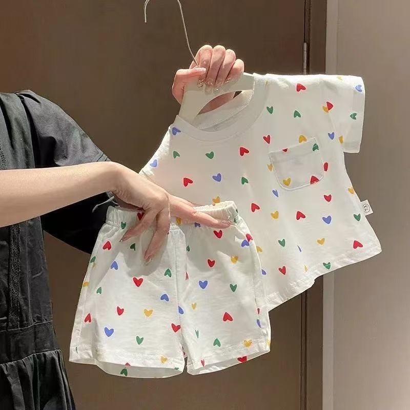 Set copii din bumbac, vară: tricou cu mâneci scurte și pantaloni scurți, imprimeu inimă, unisex