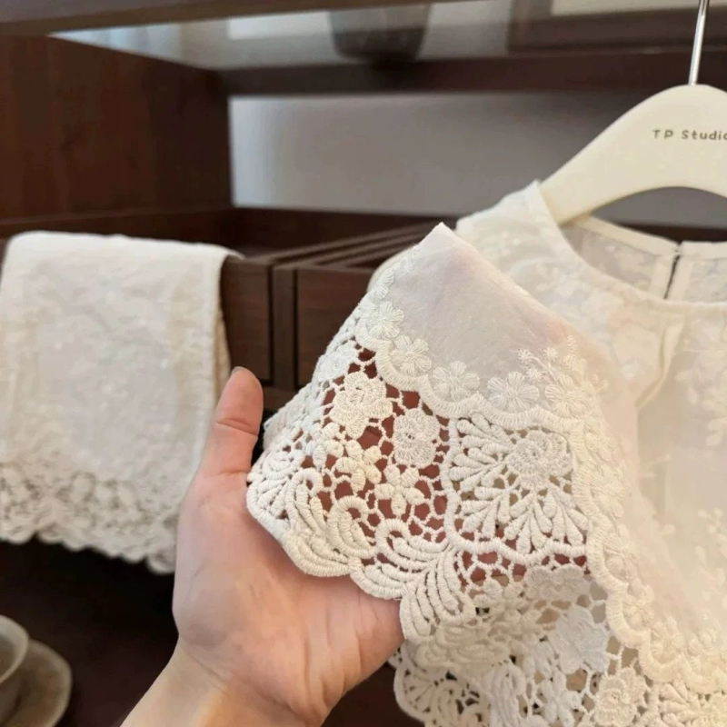 Set de vară pentru fetițe, două piese, top din dantelă și pantaloni largi