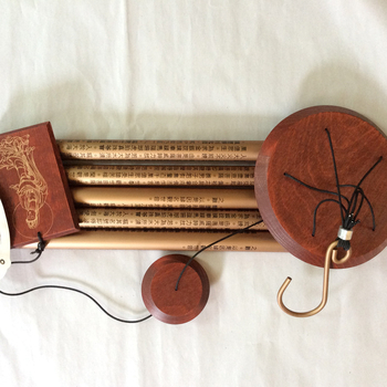Clopoțel de vânt metalic lucrat manual cu sutre budiste Heart Sutra, Lotus Sutra și Guanyin decor Feng Shui pentru agățat