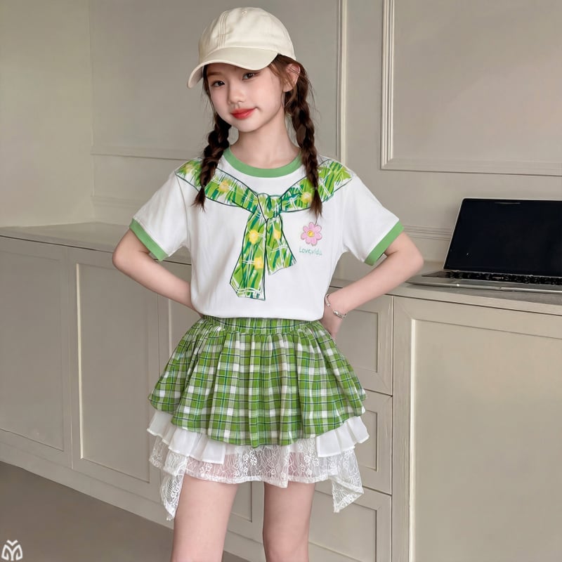 Set de vară pentru fete din două piese: top cu funda și fustă verde carouri, cu dantelă la margine